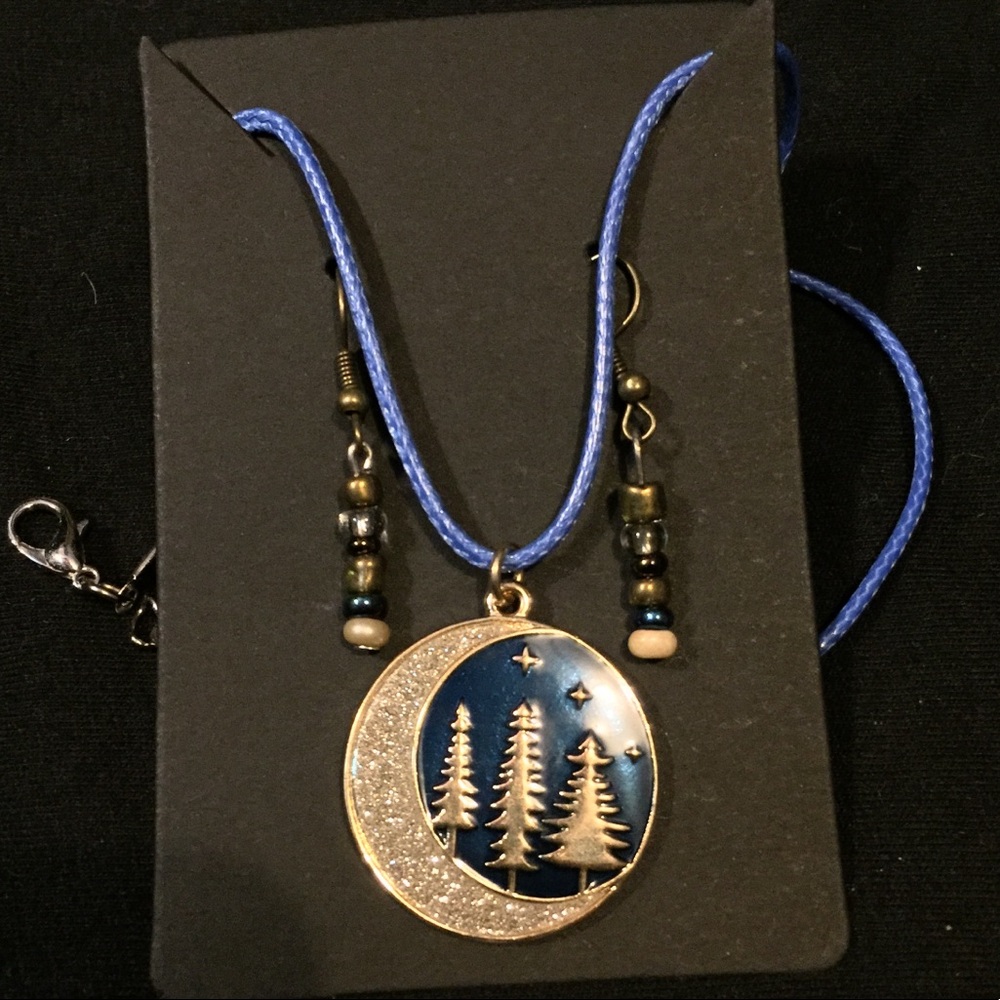 Necklace & Earrings